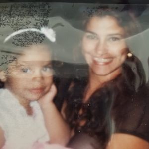 Meet your Posher, Yaquelin